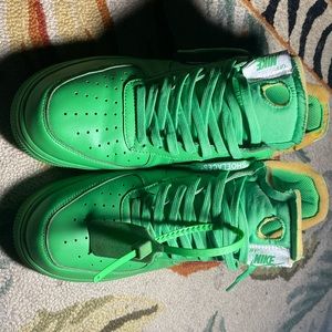 Pair Of Off-White Ones Usually going for $1,500 Only Want $500 Text For More